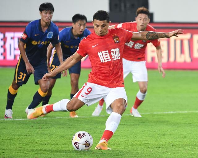 世界杯赛事直播-广州是“保利尼奥球队” 卡帅吃老本烧鹅打出咸菜味